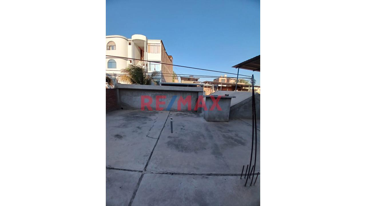 Hermosa Casa De 2 Pisos En Venta En La Urb Santa Ana De 203 Mts 2 — foto 9
