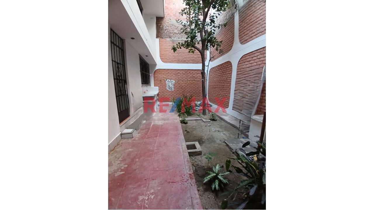 Hermosa Casa De 2 Pisos En Venta En La Urb Santa Ana De 203 Mts 2 — foto 14
