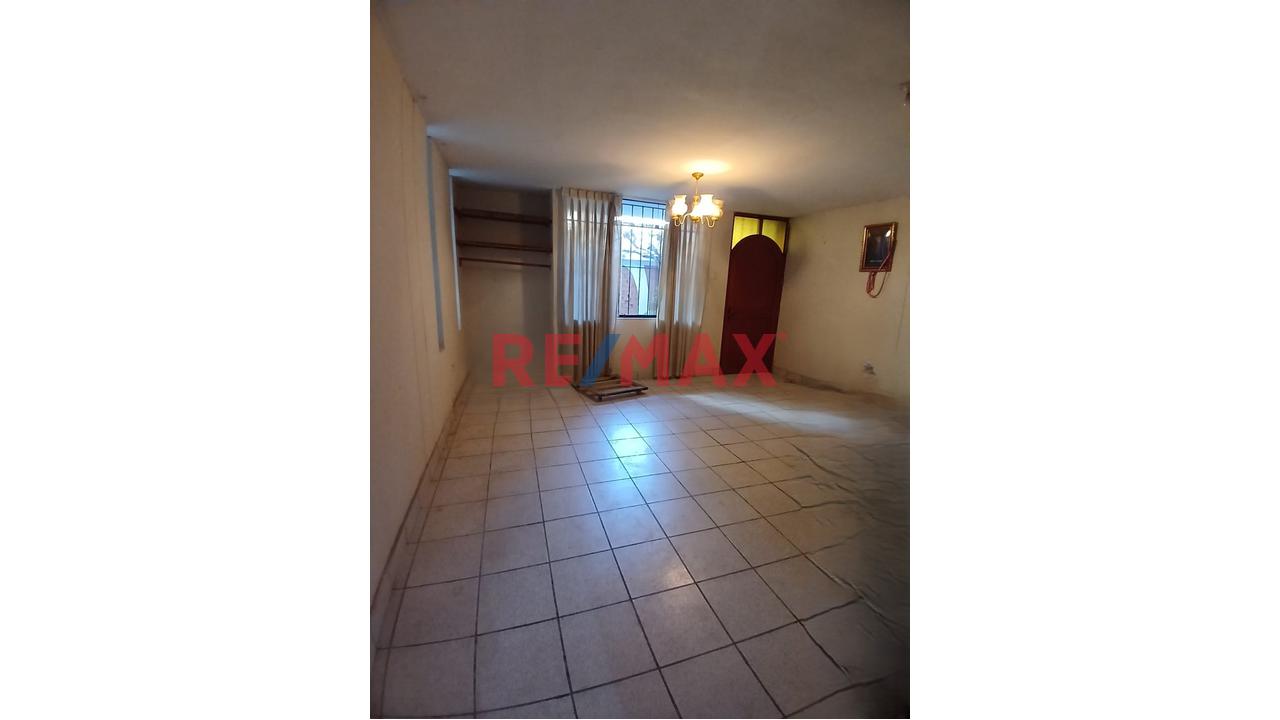 Hermosa Casa De 2 Pisos En Venta En La Urb Santa Ana De 203 Mts 2 — foto 12