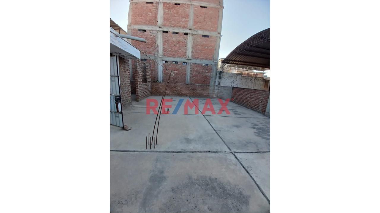Hermosa Casa De 2 Pisos En Venta En La Urb Santa Ana De 203 Mts 2 — foto 11