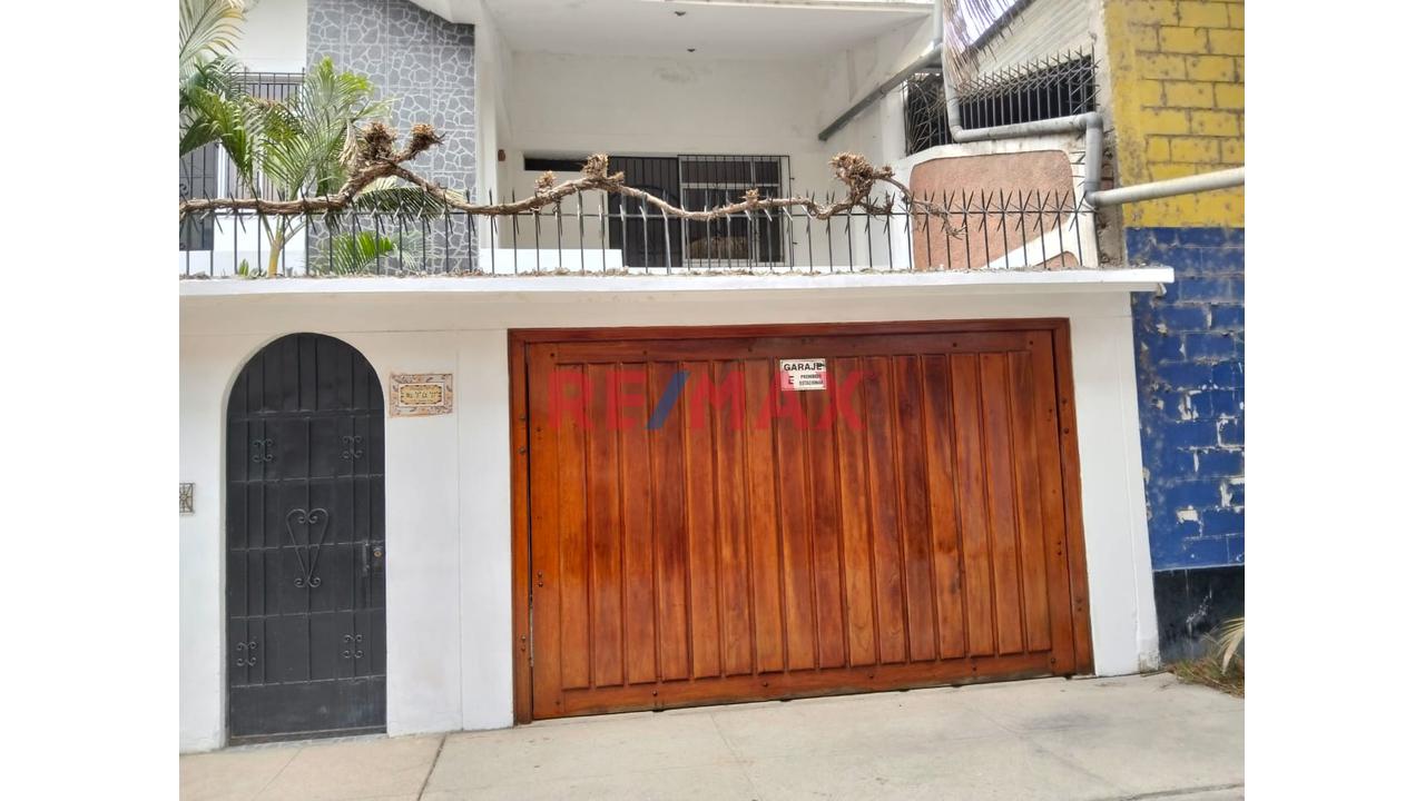 Hermosa Casa De 2 Pisos En Venta En La Urb Santa Ana De 203 Mts 2 - 17