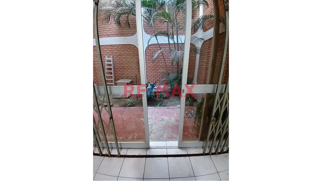 Hermosa Casa De 2 Pisos En Venta En La Urb Santa Ana De 203 Mts 2 — foto 4