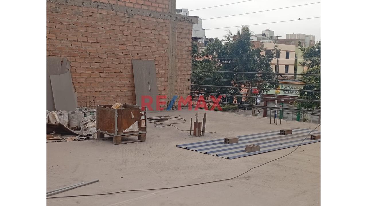 Aires En Venta En Avenida Comercial Antunez De Mayolo - Los Olivos - 2