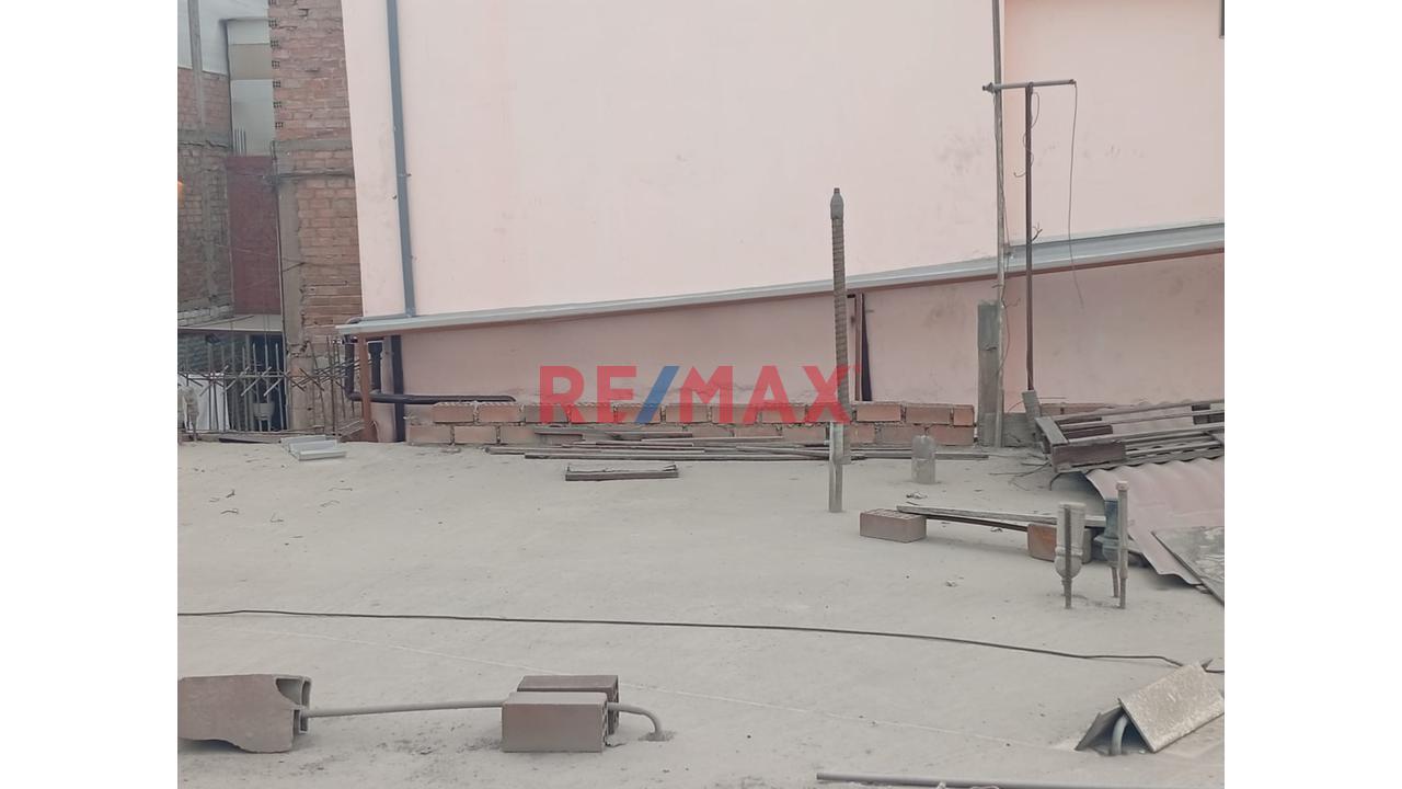 Aires En Venta En Avenida Comercial Antunez De Mayolo - Los Olivos - 4