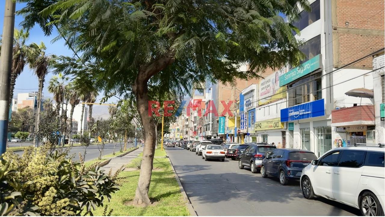 Local comercial en Venta ubicado en Los Olivos Local comercial en Venta ubicado en Los Olivos