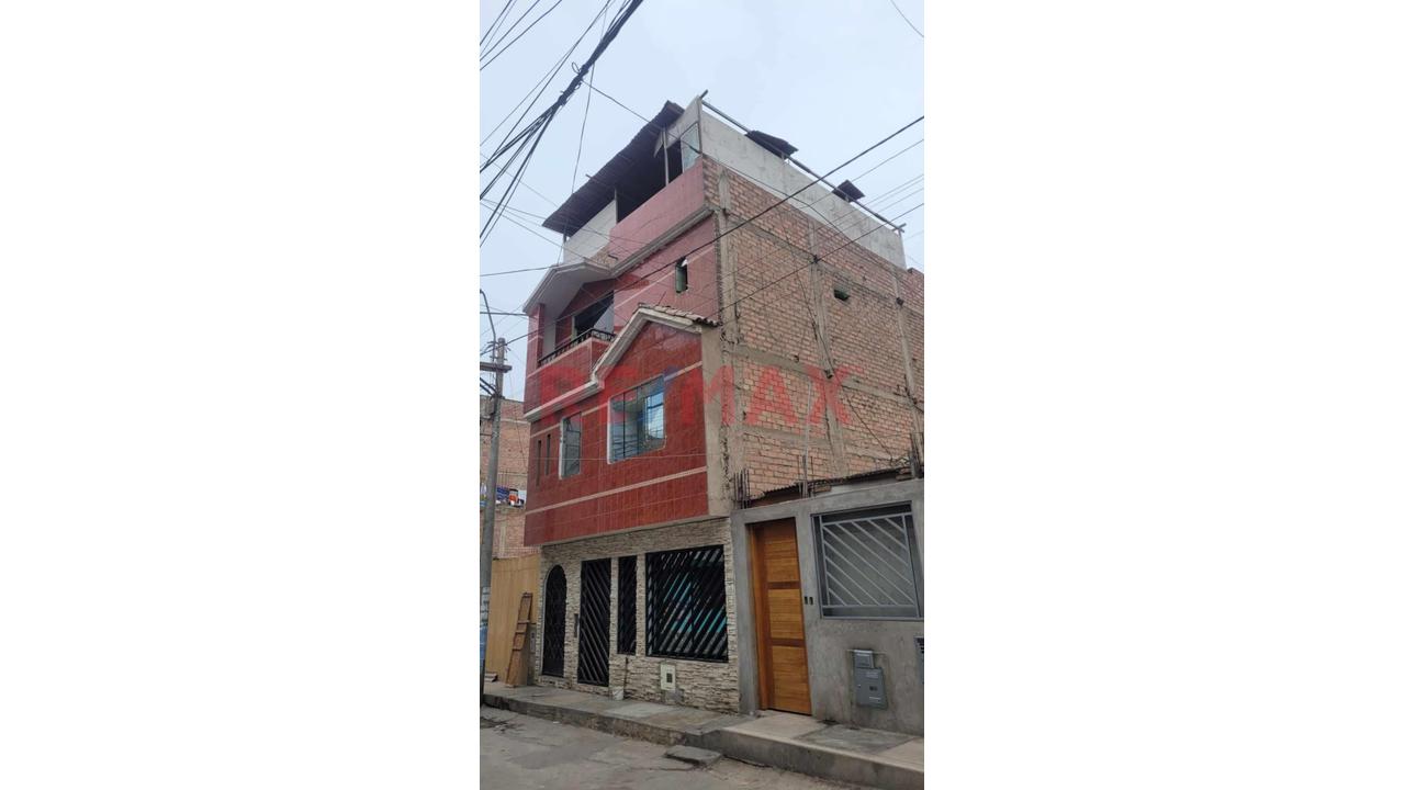 Ocasión: Venta De Casa De 3 Pisos Con Departamento Independiente En Cada Piso En Sjm - 3