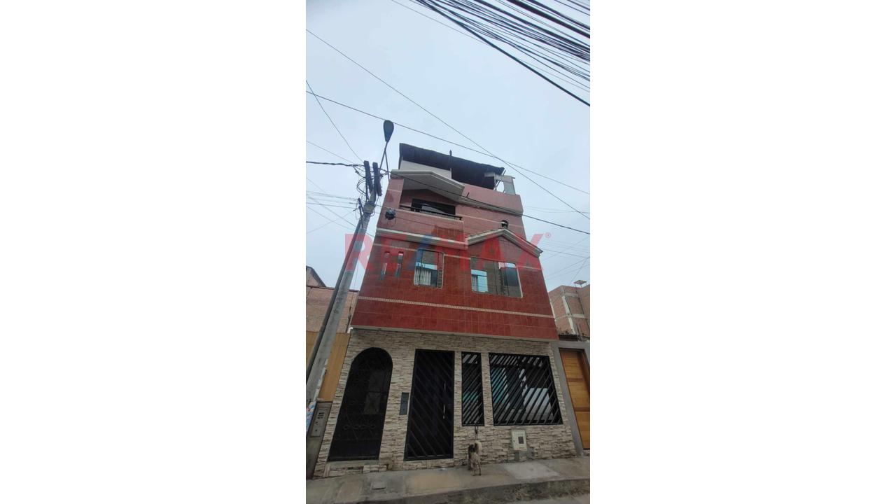 Ocasión: Venta De Casa De 3 Pisos Con Departamento Independiente En Cada Piso En Sjm - 2