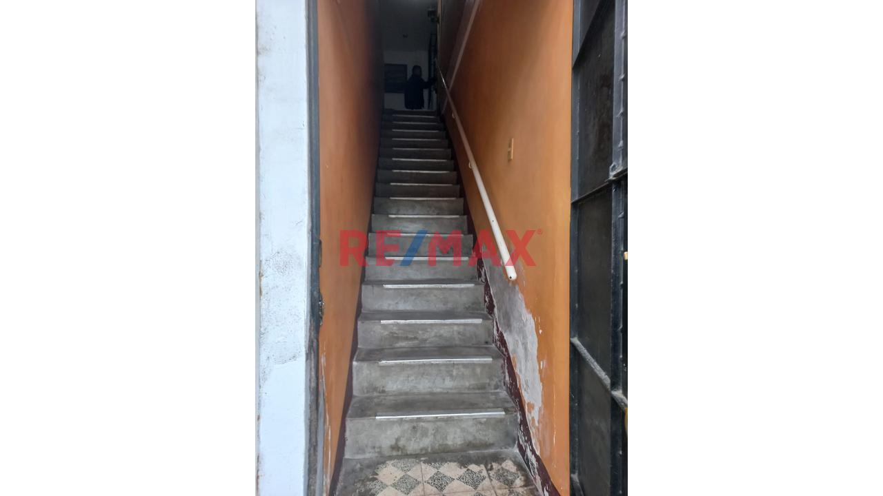 Vendo Casa Para Inversion En Avenida Central - 18