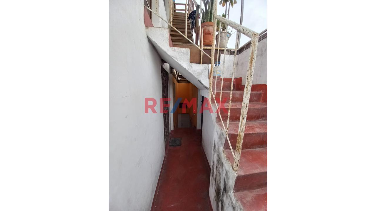 Vendo Casa Para Inversion En Avenida Central - 11