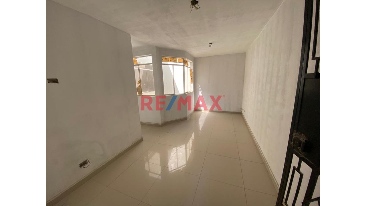 Venta De Departamento De Estreno Tercer Piso En Chosica - 2
