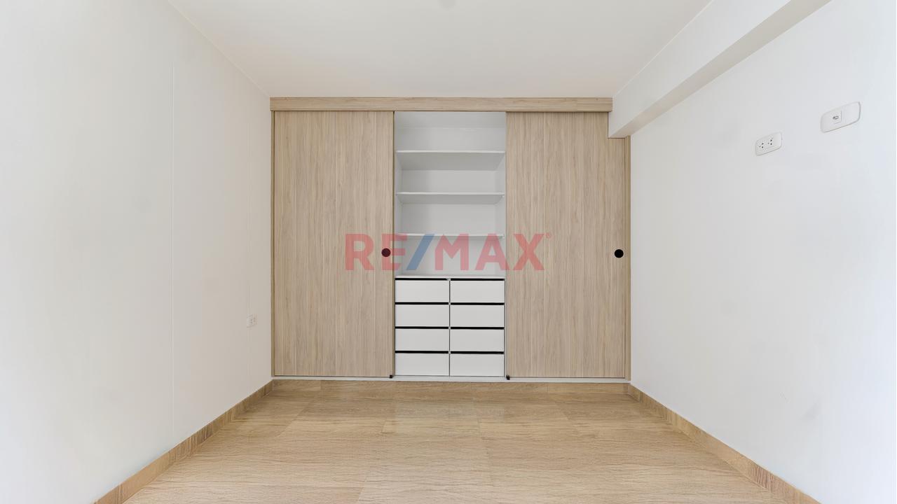 Venta Departamento Estreno – 1Er Piso Con Patio Privado En Surco – 126 M² – 2 Cocheras – Entrega A Fines De 2025 — foto 11