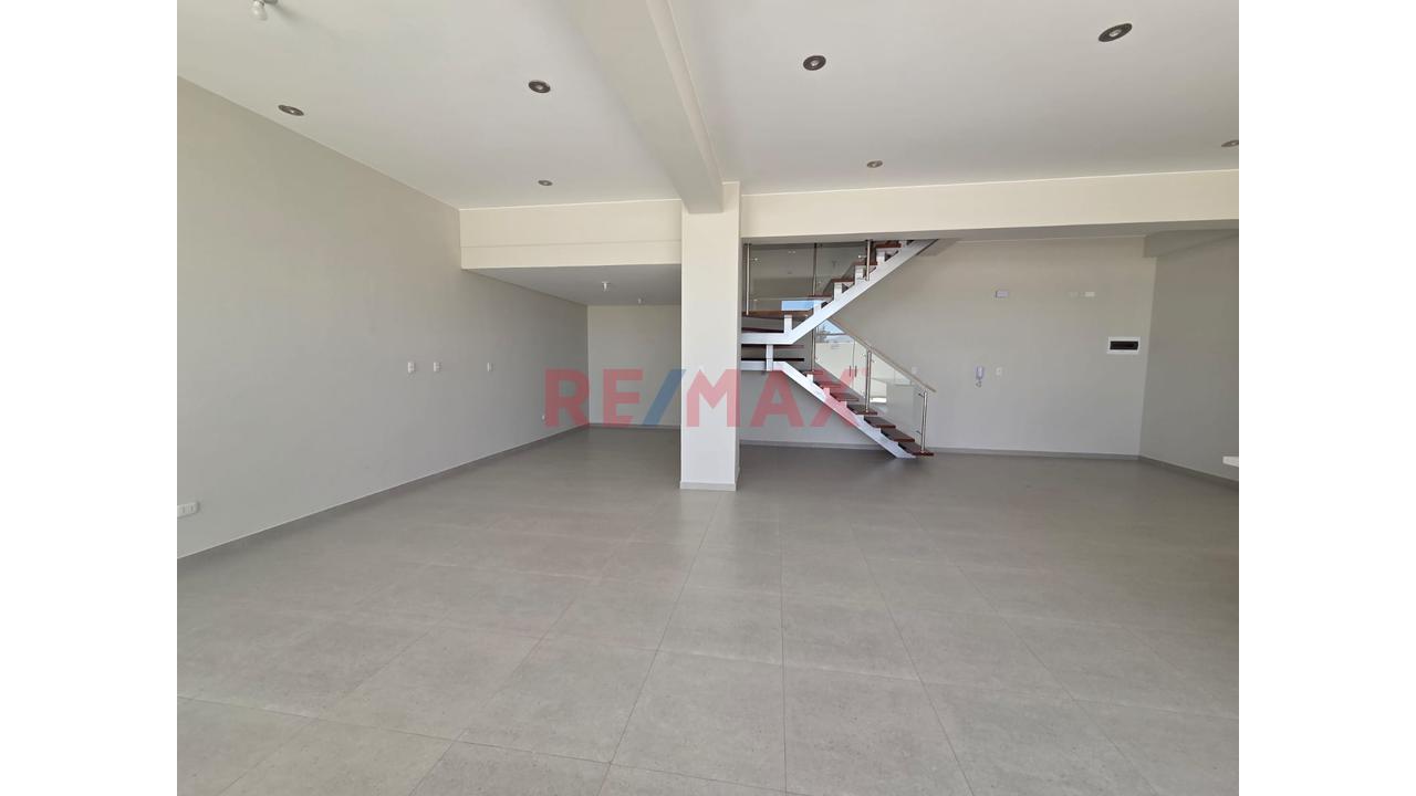 Duplex De Estreno En El Palacio, Sachaca - 9