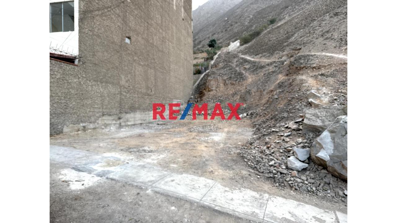 Venta De Terreno En La Molina De 189M2