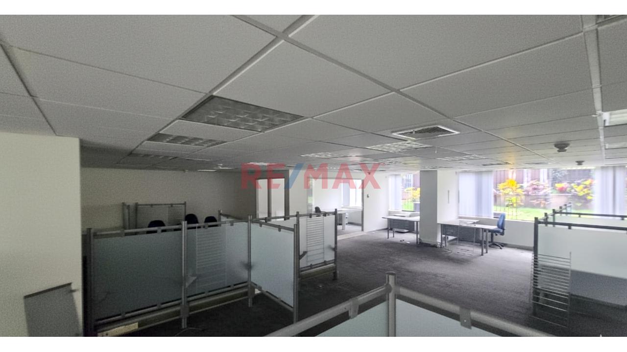 Eleva Tu Empresa En San Isidro Golf – Oficina En Alquiler — foto 6
