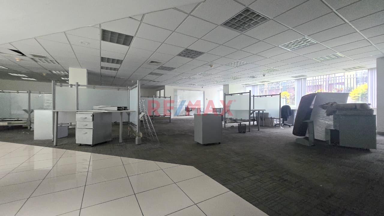 Eleva Tu Empresa En San Isidro Golf – Oficina En Alquiler — foto 3