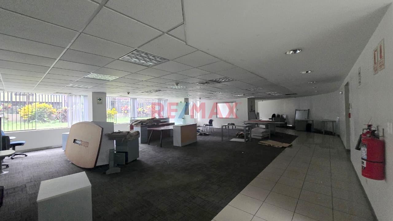 Eleva Tu Empresa En San Isidro Golf – Oficina En Alquiler — foto 2