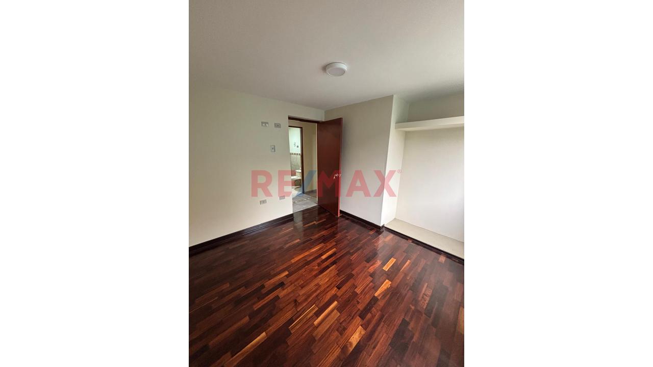 Venta De Departamento Frente Al Parque Quiñones — foto 9
