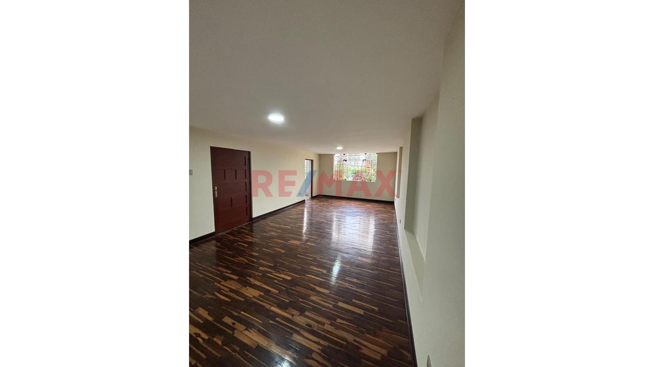 Venta De Departamento Frente Al Parque Quiñones — foto 8