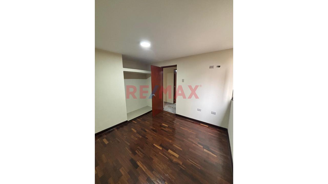 Venta De Departamento Frente Al Parque Quiñones — foto 10