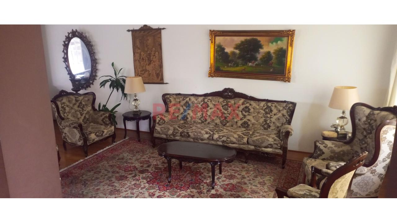 Se Vende Casa De 300 M² En Surco – Ideal Para Familias Grandes, Inversion O Proyecto Inmobiliario — foto 4