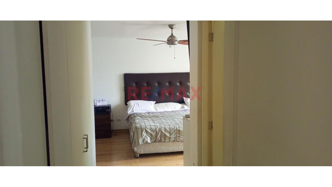 Se Vende Casa De 300 M² En Surco – Ideal Para Familias Grandes, Inversion O Proyecto Inmobiliario — foto 13
