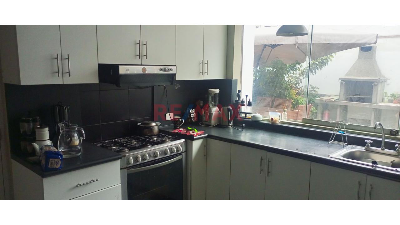 Se Vende Casa De 300 M² En Surco – Ideal Para Familias Grandes, Inversion O Proyecto Inmobiliario — foto 7