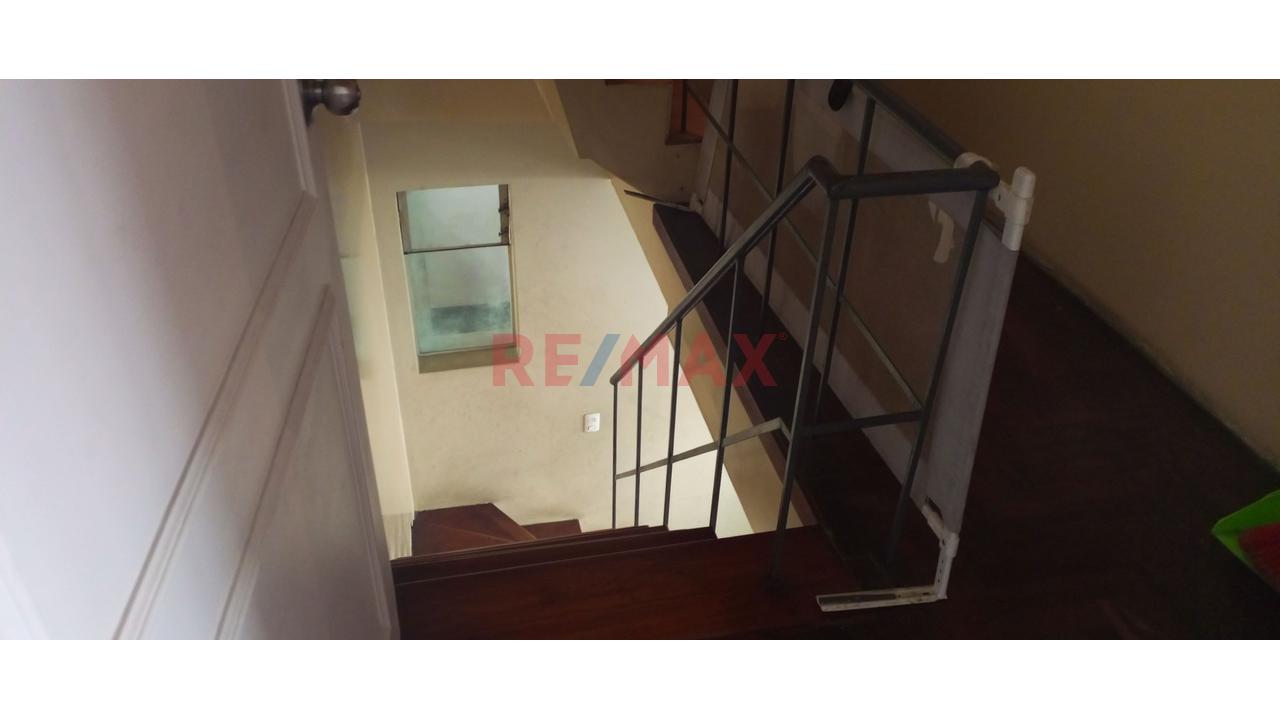 Se Vende Casa De 300 M² En Surco – Ideal Para Familias Grandes, Inversion O Proyecto Inmobiliario — foto 11