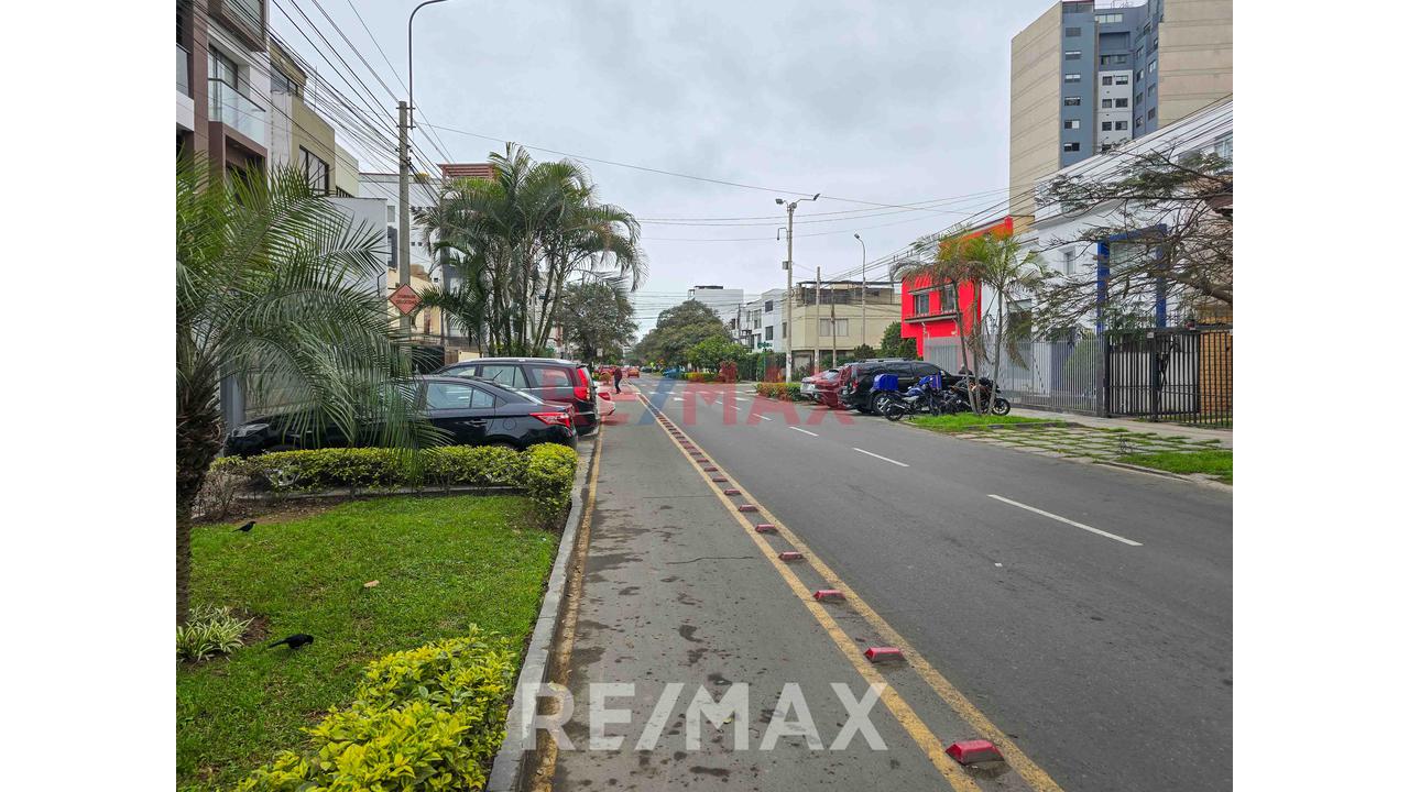 Venta De Departamento Dúplex En Lince Límite Con San Isidro - 21