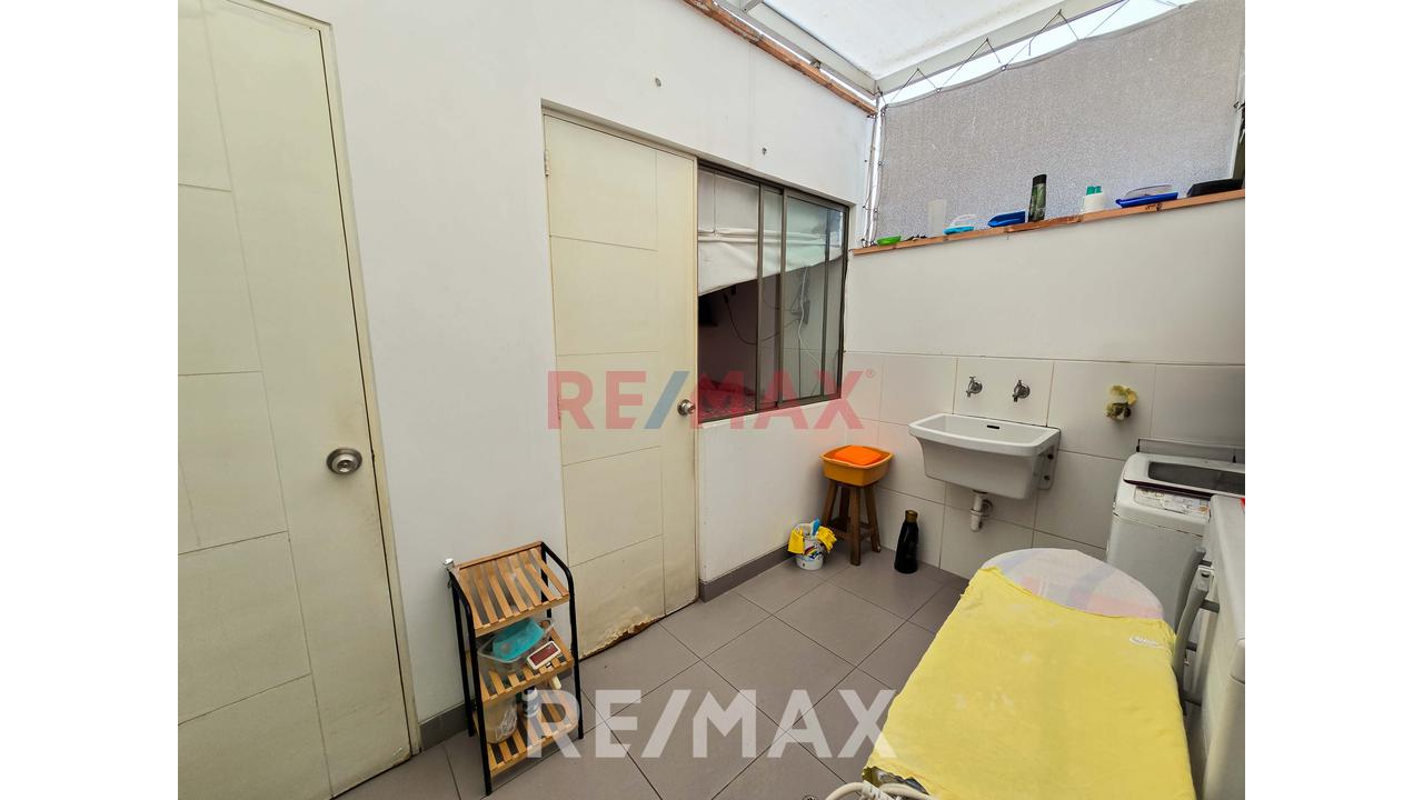 Venta De Departamento Dúplex En Lince Límite Con San Isidro - 19
