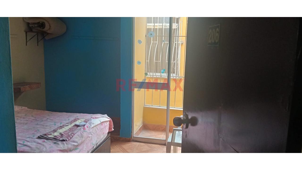 Venta Hostal – Callao, Zona De Alto Tránsito Y Comercios - 2