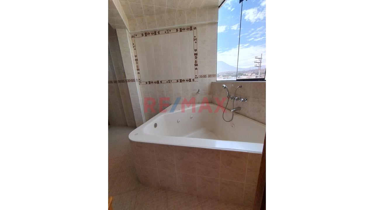 Se Vende Amplia Casa En Lara – Socabaya - 13