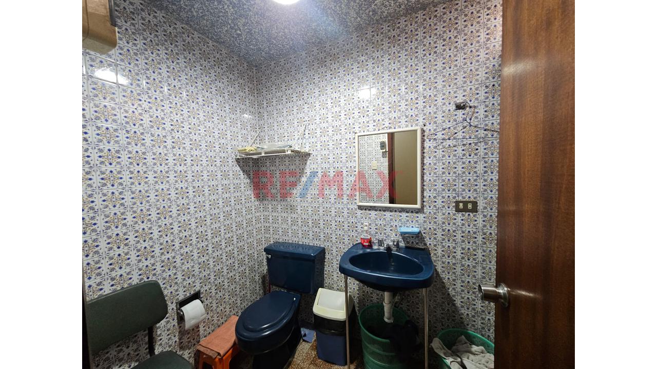 Se Vende Casa En La Molina Frente A Parque - 16