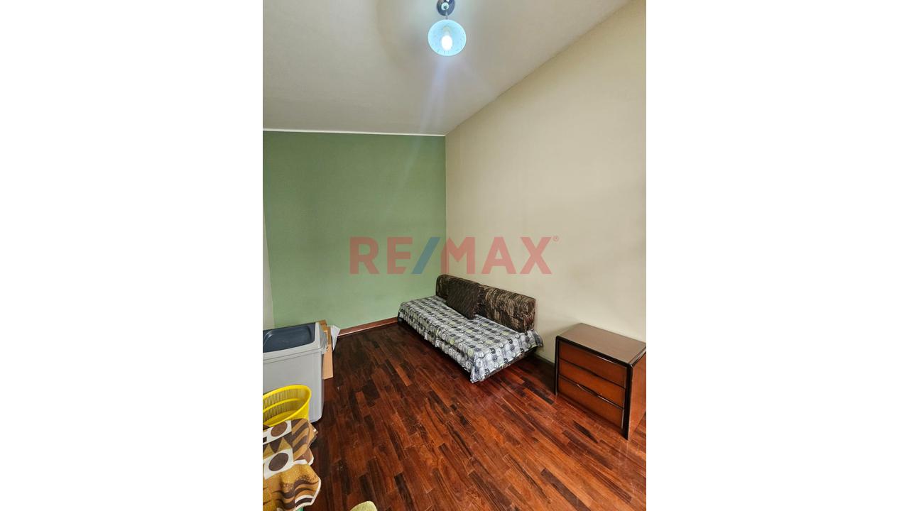 Se Vende Casa En La Molina Frente A Parque - 11