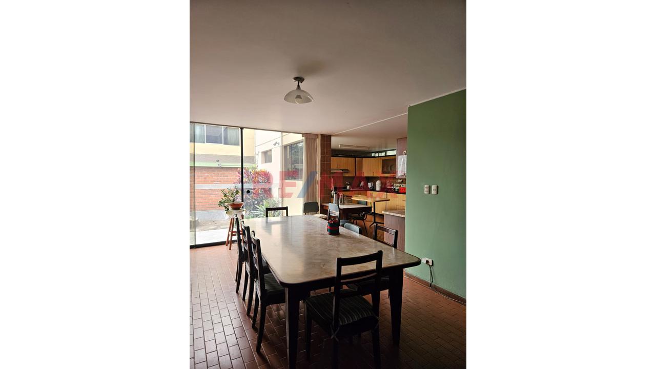 Se Vende Casa En La Molina Frente A Parque - 7
