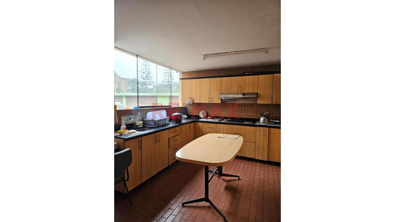 Se Vende Casa En La Molina Frente A Parque - 8
