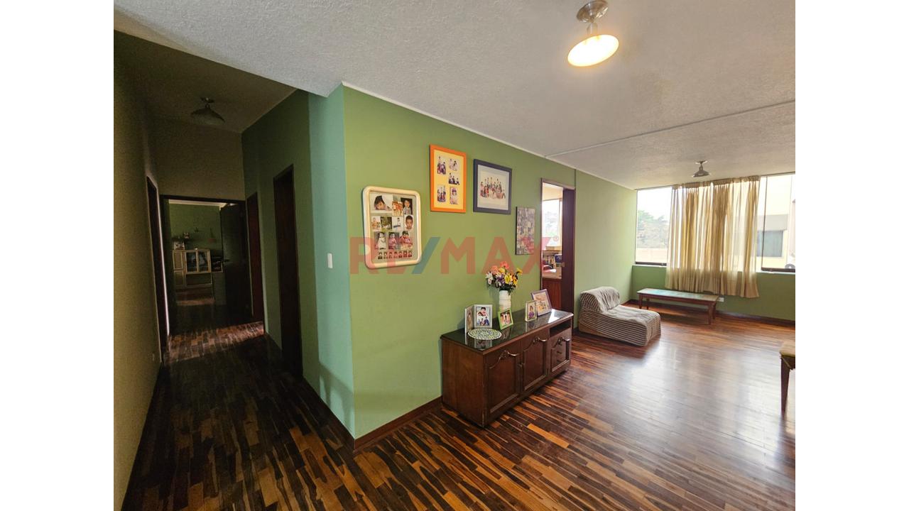 Se Vende Casa En La Molina Frente A Parque - 15