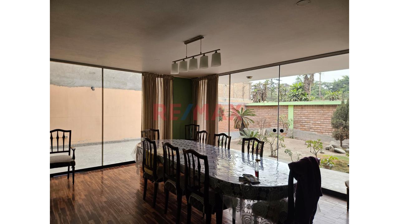 Se Vende Casa En La Molina Frente A Parque - 6