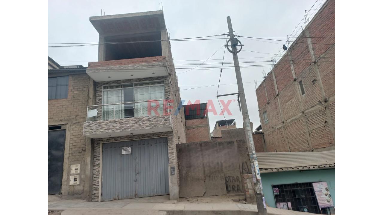 Se Vende Terreno En Av. Miguel Iglesias - 2