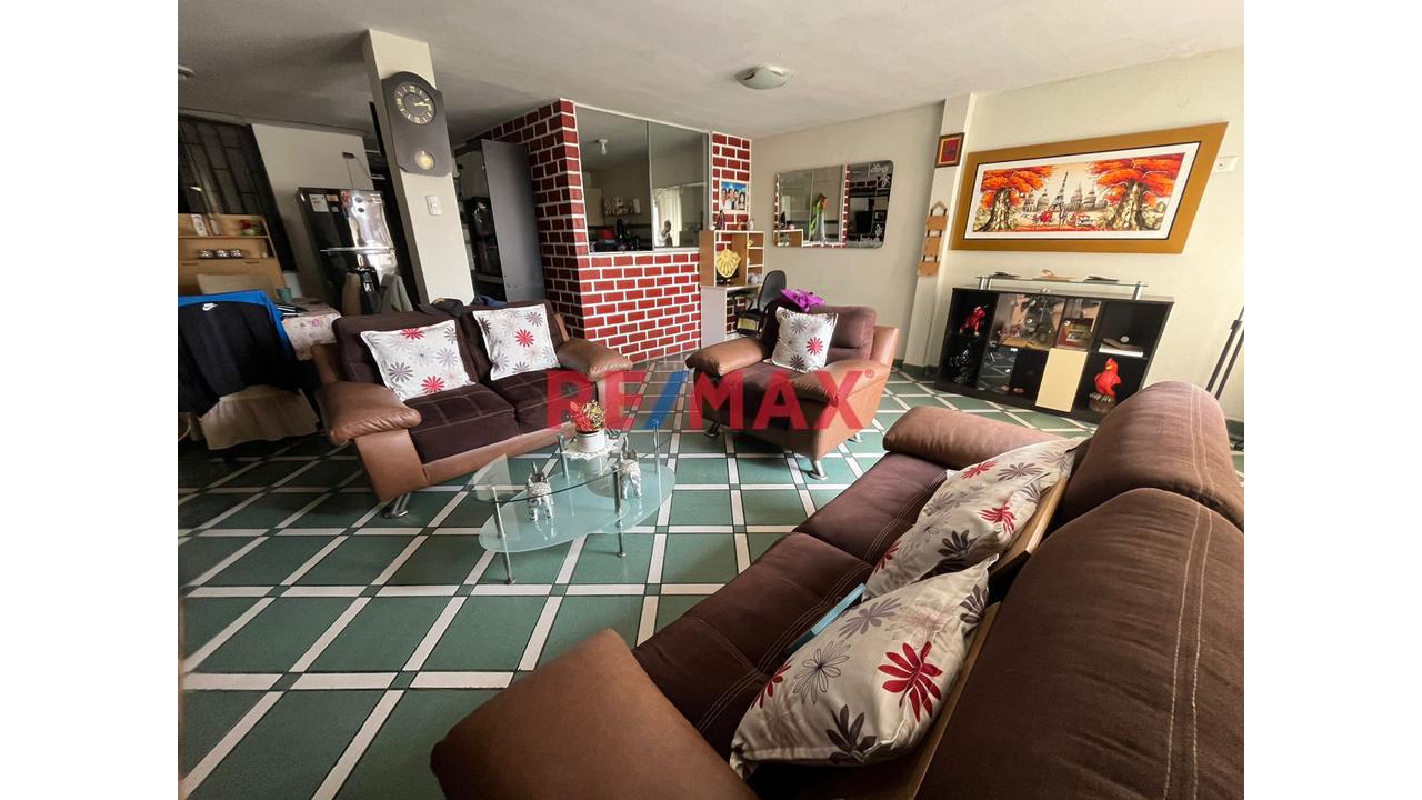 Hermoso Departamento Vista Calle En 3Er Piso En Smp