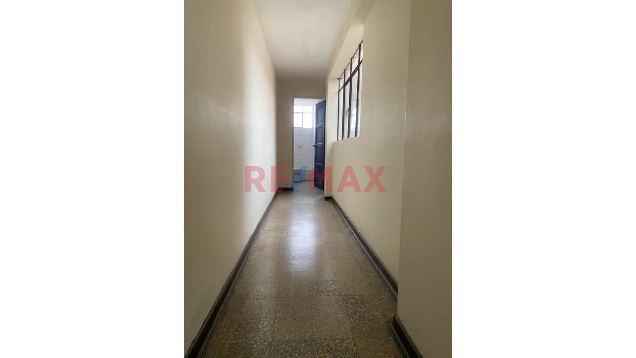 Venta De Departamento En El Distrito De La Victoria — foto 2