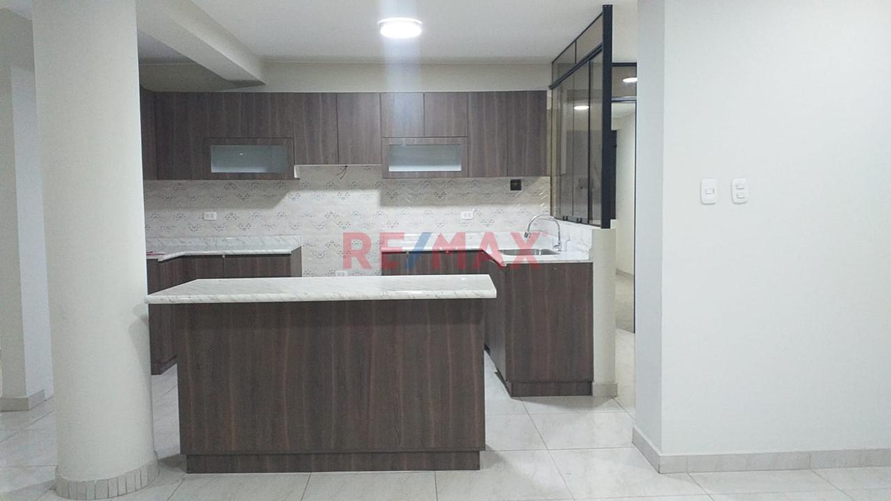 Modernos Y Amplios Departamentos  De  Estreno En San Juan De Lurigancho — foto 8