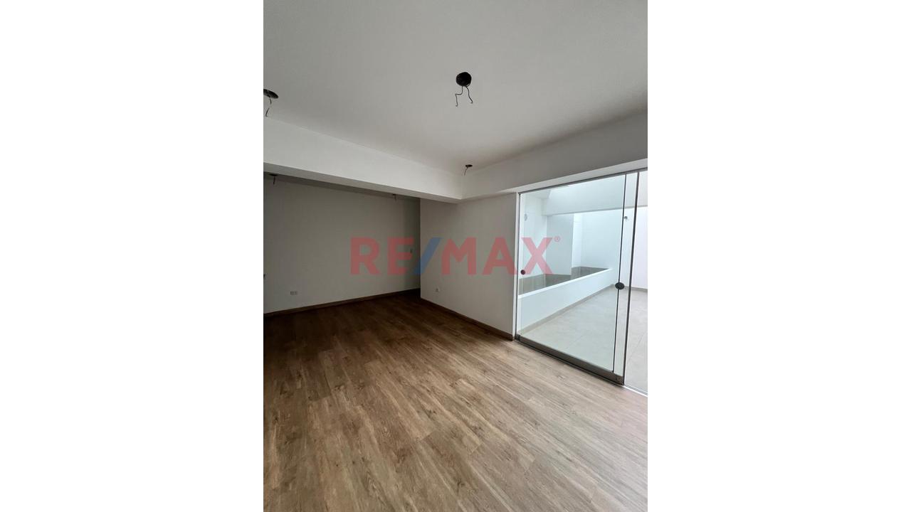 Acogedor Departamento De Estreno En 1Er Piso, San Miguel — foto 4