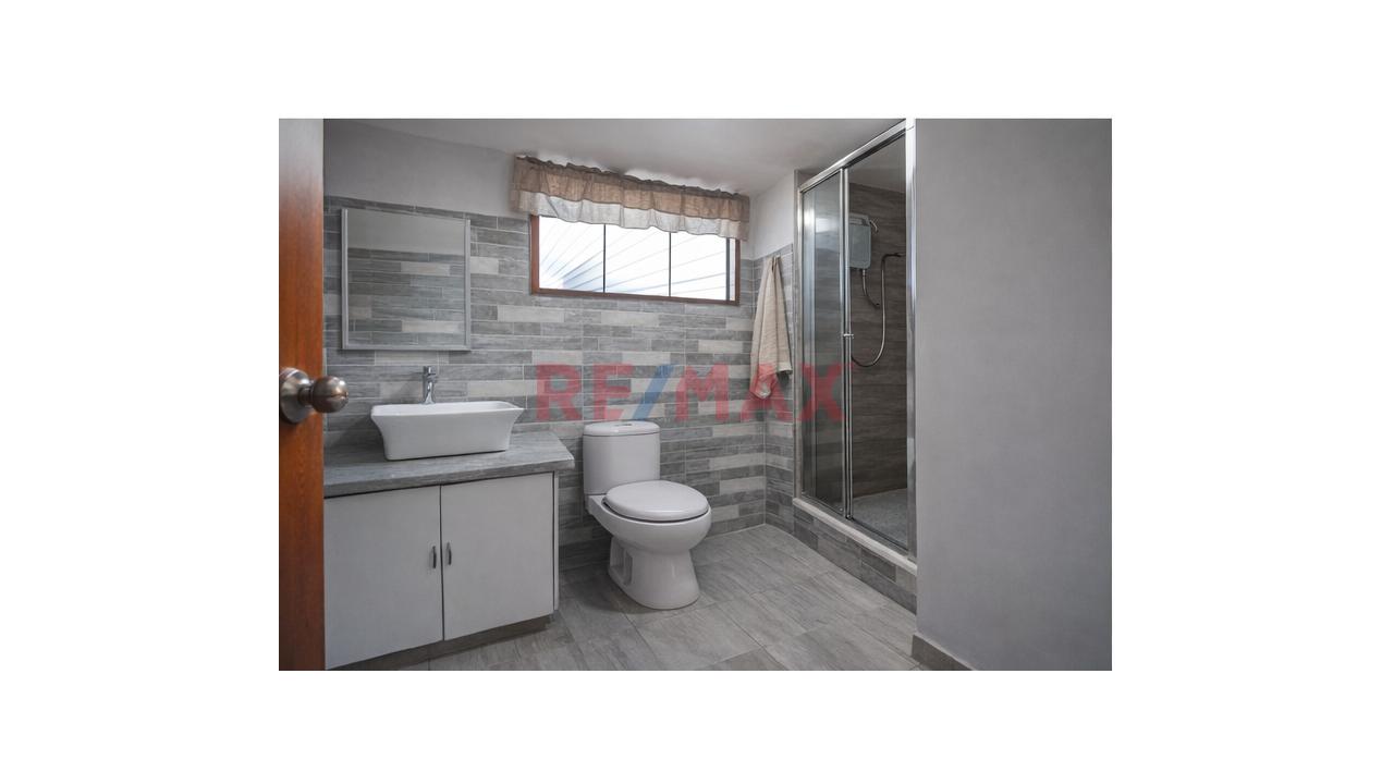 "Terreno Urbano De 446 M² Con Casa Existente Y 3 Frentes" — foto 6