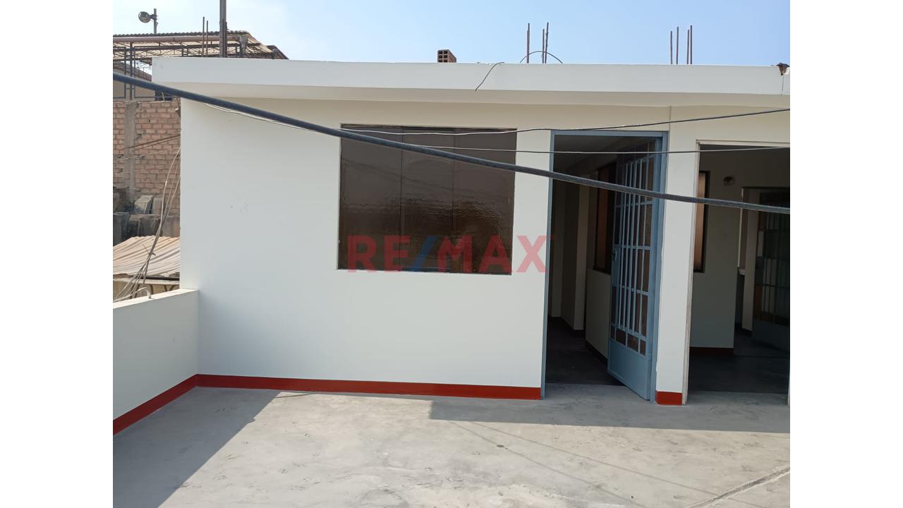🔑 ¡Ocasión Única! Se Vende Departamento Duplex En Zona Exclusiva – Urb. Las Flores, S.J.L. - 6