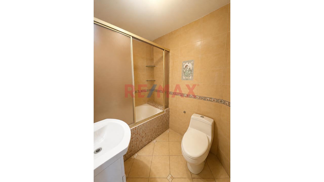 Vendo Casa Frente A Parque En Los Cedros De Villa Chorrillos - 16
