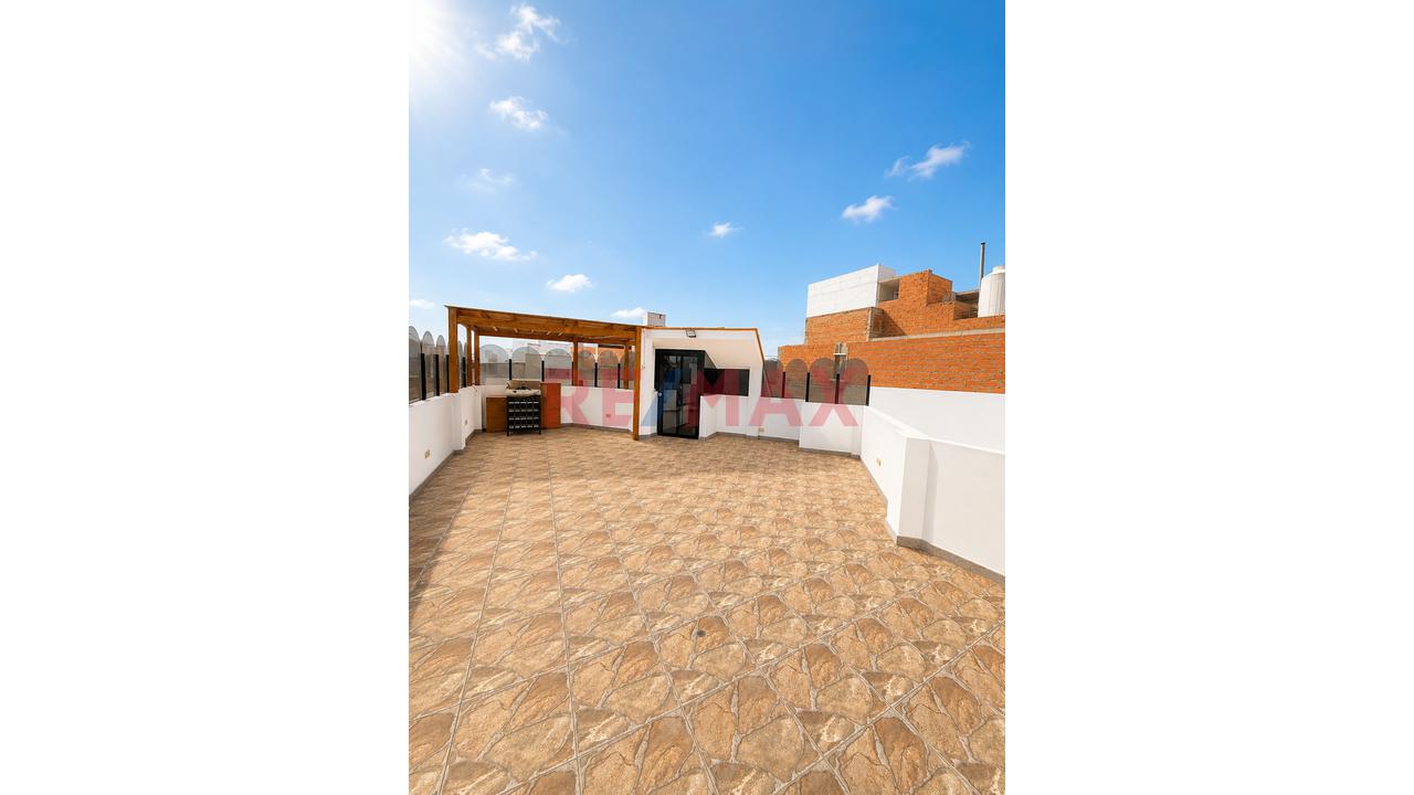 Vendo Casa Frente A Parque En Los Cedros De Villa Chorrillos - 6