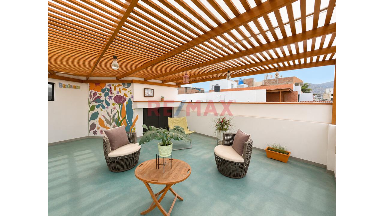 Vendo Casa Frente A Parque En Los Cedros De Villa Chorrillos - 9