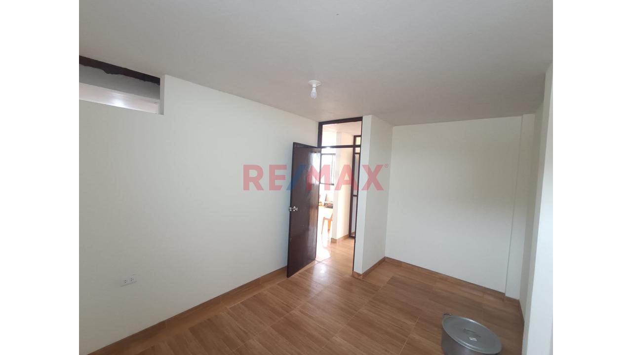 Se Vende Casa De 3 Pisos En Ancon - 12