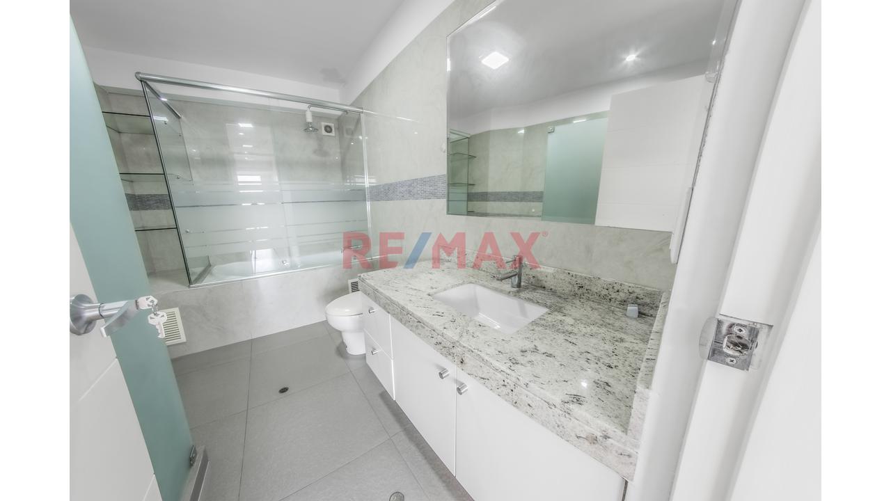 Departamento De Lujo A Pasos Del Malecón — foto 6