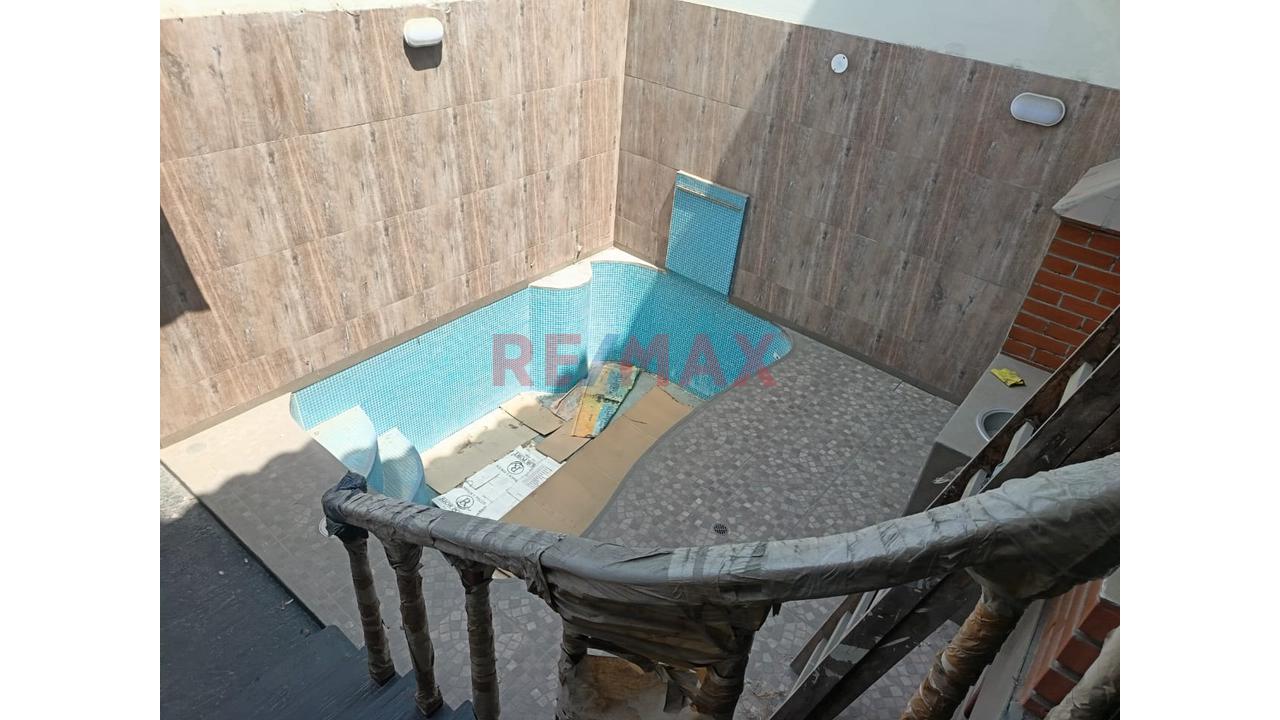 Hermosa Casa En Venta, En Chosica - 2